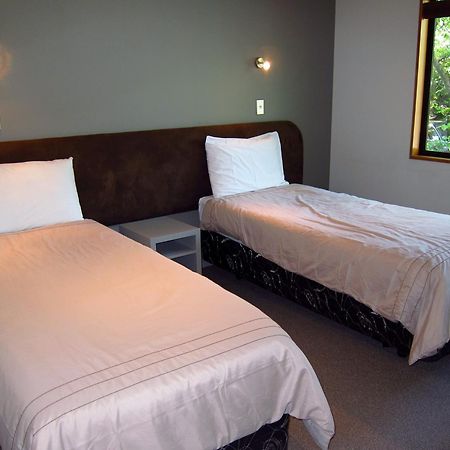 St James Apartments Distretto di Distretto di Queenstown Esterno foto