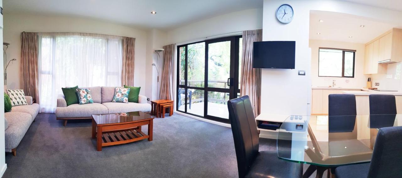 St James Apartments Distretto di Distretto di Queenstown Esterno foto