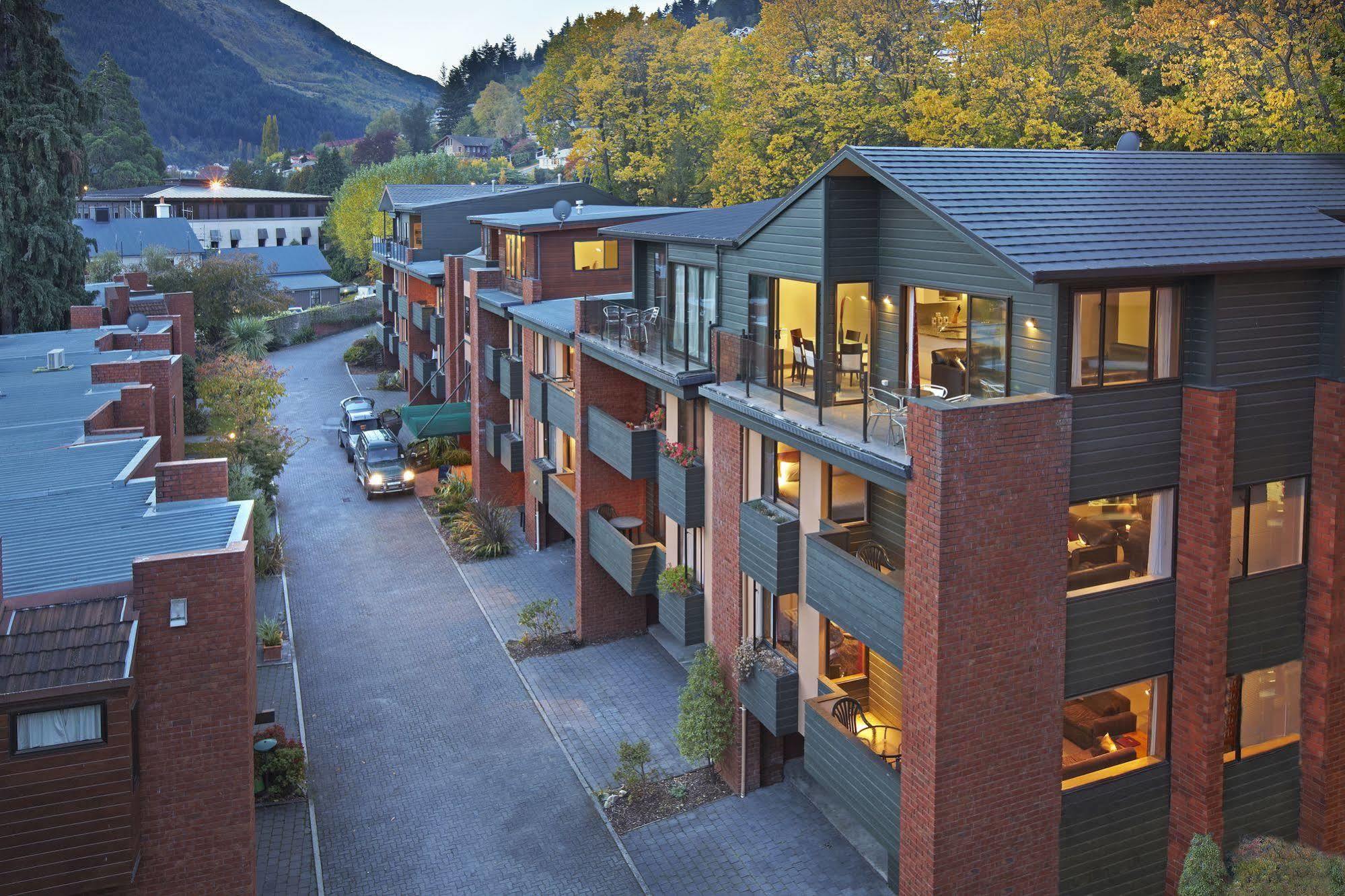 St James Apartments Distretto di Distretto di Queenstown Esterno foto
