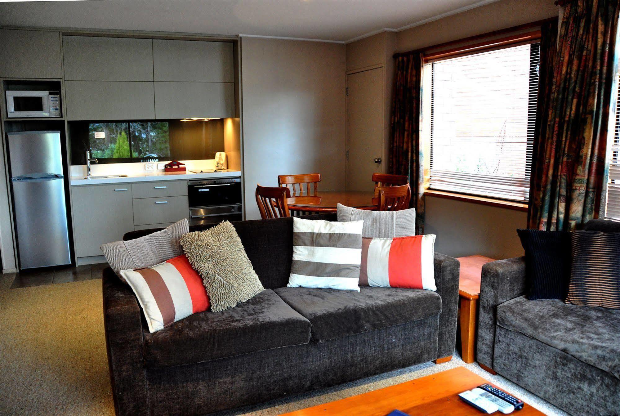 St James Apartments Distretto di Distretto di Queenstown Esterno foto
